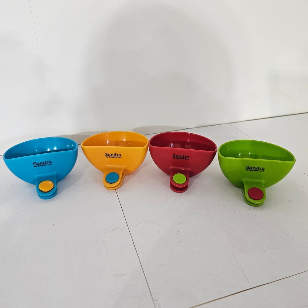 Sandra by Sandra Lee Clip On Dip Bowls Set of 4 Multicolor Plastic Plate Clips